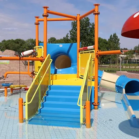 Club Tisza Отель *