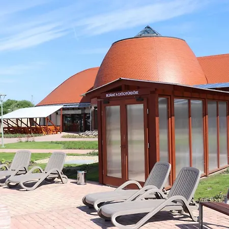 Club Tisza Отель *
