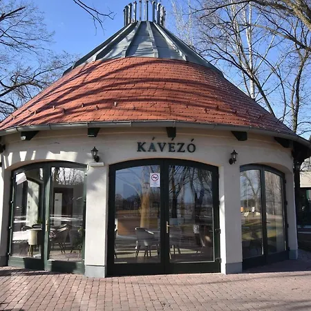 Отель Club Tisza Lakitelek