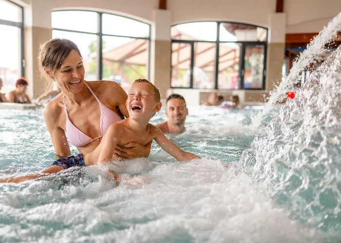 Club Tisza Hotel *